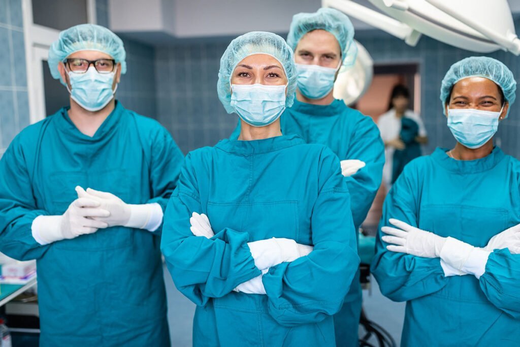 Estos exitosos cirujanos estéticos completaron la formación con becas del American Council of Cosmetic Surgery